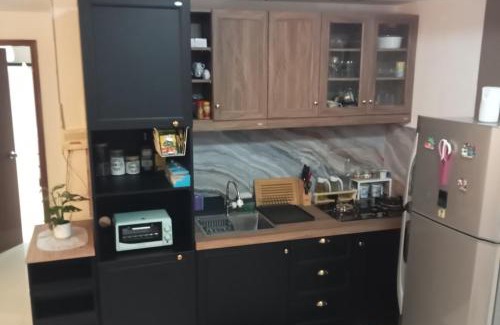 Old Jakarta Apartment | Relax at Apartment Ancol Jakarta with Pool and Breakfast