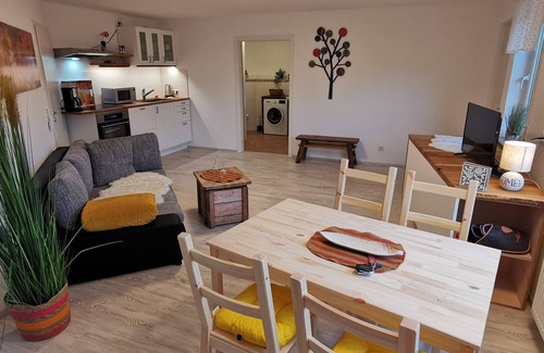 Kohlberg Apartment | Quiet Apartment Andrea: 10 Min to Outletcity Metzingen