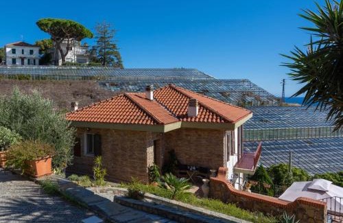 Sanremo Apartment | Ideal Family Retreat: Apartment Angolo di Sole by Interhome