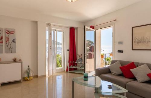 Sanremo Apartment | Ideal Family Retreat: Apartment Angolo di Sole by Interhome