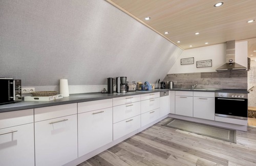 Ratekau Apartment | Cozy Apartment 'Ankerplatz Maria' with Ocean Views & Wi-Fi