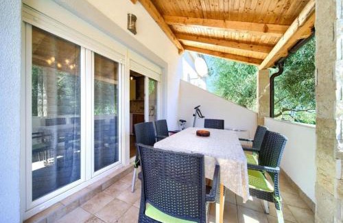 Polje House | Guest Rated: Apartment Ankica with Family & Pet-Friendly Perks