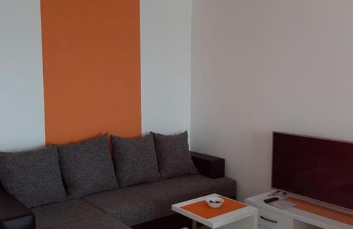 Cesarica Apartment | Relaxing Retreat: Apartment Annabella with Pool & Ocean View