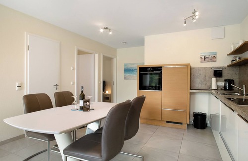 Waggershausen Apartment | Discover 'Annette's Home and Garden' with Private Terrace