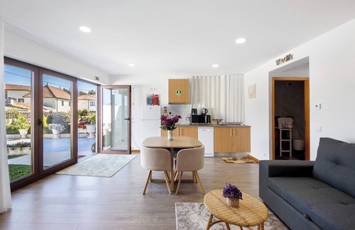 Fonte Boa Apartment | Inviting Apartment with Pool, Ocean View & Shared Terrace
