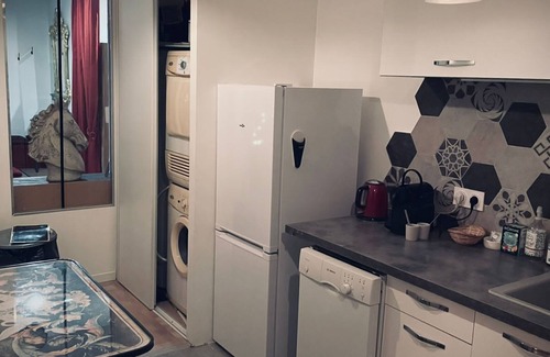 Faubourg North Apartment | Inviting Apartment with Whirlpool Bath and Spa Amenities