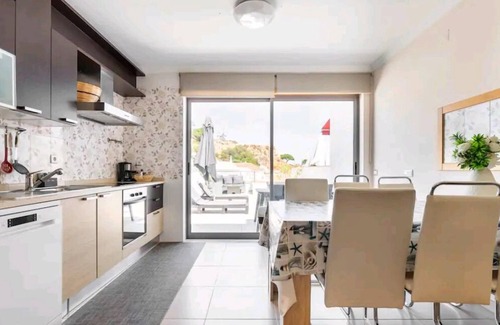 Vale de Carro Apartment | Family-Friendly Apartment Aphrodite with Ocean View in Portugal