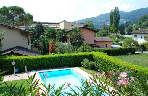 Caslano Apartment | Oceanfront Retreat: Apartment Caslago-1 with Pool Views