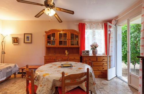 La Seyne-sur-Mer Apartment | Cozy Apartment with Private Garden and Ocean View Terrace