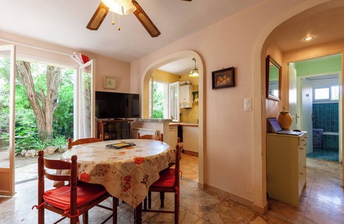 La Seyne-sur-Mer Apartment | Cozy Apartment with Private Garden and Ocean View Terrace