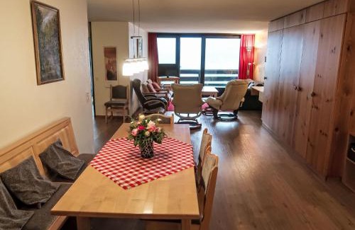 Acletta Apartment | Explore Apartment Utoring Acletta-132: Family-Friendly Oasis