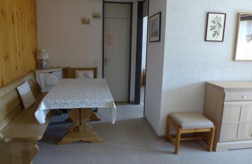 Acletta Apartment | Family-Friendly Retreat at Apartment Utoring Acletta-101