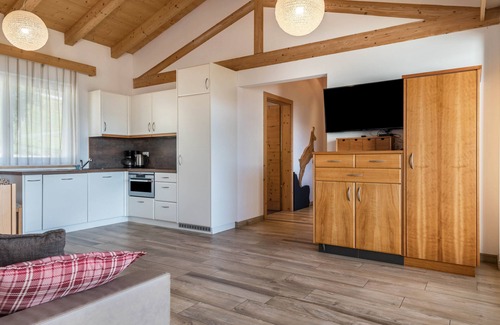 Maranza Apartment | Mountain View Apartment 'Apt Gamsstube' with Private Terrace