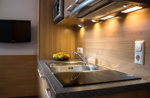 Pettneu am Arlberg Apartment | Pet Friendly Ocean View Apartment - Bella Monte Retreat
