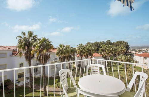 Portimao Apartment | Discover Apartment "Ariana" with Pool and Tennis Court