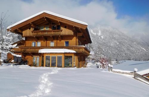 Waidring Apartment | Top-Rated Apartment Aschaber - Ideal for Families
