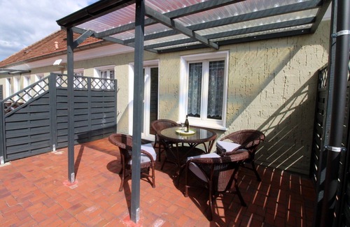 Goerlitz Condo | Spacious Apartment with Balcony and Family-Friendly Amenities