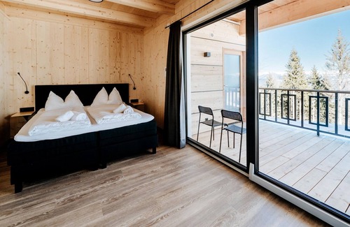 Sonnenalpe Nassfeld House | Charming Apartment in Sonnleitn with Relaxing Terrace