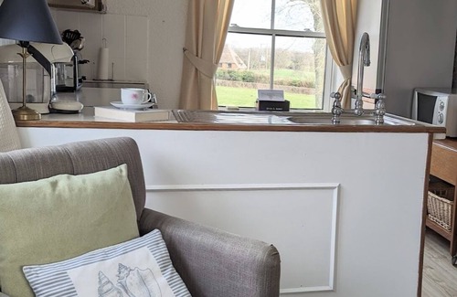 Rye Apartment | Oceanfront Apartment at Humphries Cross with Kitchen & Views