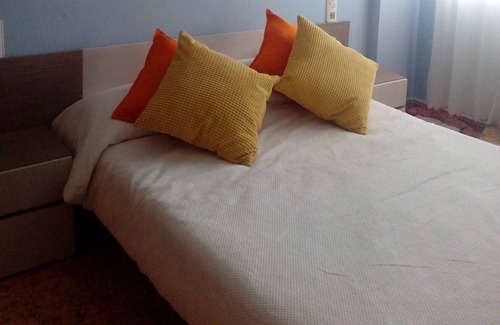 La Pineda Apartment | Beachfront Apartment with Pool & Ocean Views, Rated 10/10