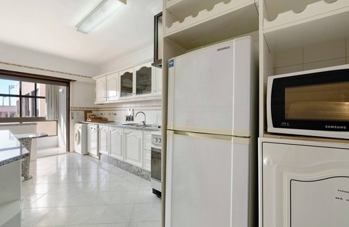 Cascais Apartment | Relax at Augusta's House: Balcony, Wi-Fi & Ocean View