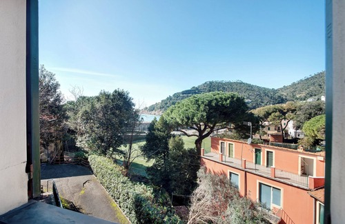 Bonassola Apartment | Apartment 'Aurea' with Sea View, Balcony and Wi-Fi