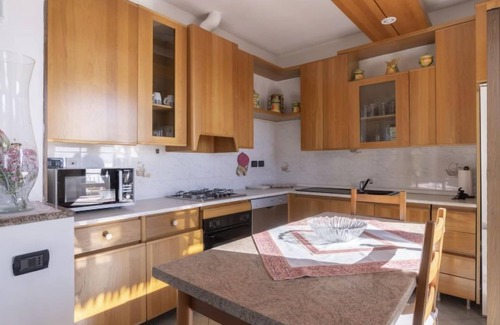 Costarainera Apartment | Villa Aurora: Oceanfront Retreat with Spa & Pet-Friendly Perks