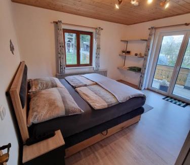Bad Ischl Apartment | Guest Rated 9.7: Apartment Auszeit for Your Next Getaway