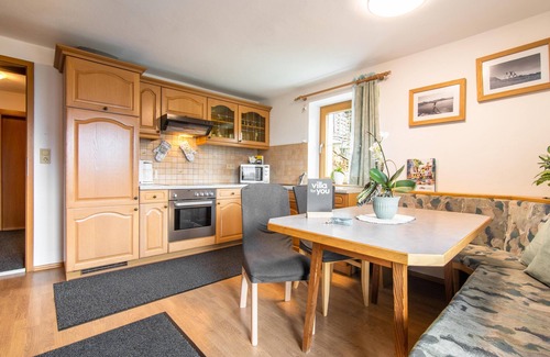 Matrei in Osttirol Apartment | 4 Edelweiss Apartment: Pet-Friendly with Top Guest Rating