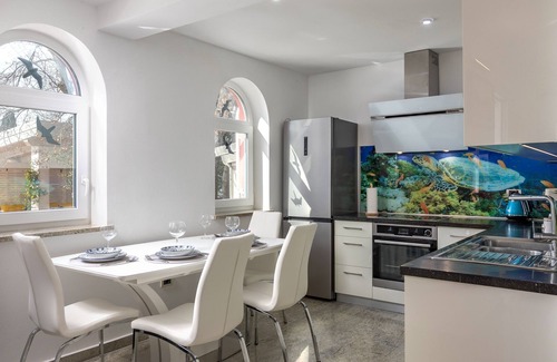 Valica Apartment | Discover Apartment Ayni in Beautiful Umag, Croatia