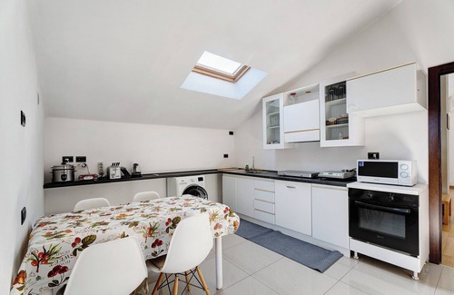 Induno Olona Apartment | Scenic Apartment "Azalea" with Pool & Mountain Views