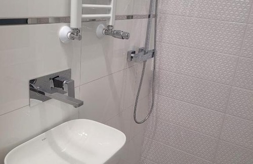 Opole Apartment | Pet-Friendly Apartment Błękitny with High Guest Ratings