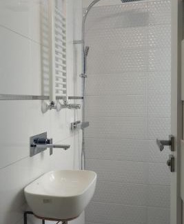 Opole Apartment | Pet-Friendly Apartment Błękitny with High Guest Ratings