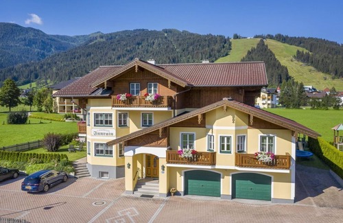 Am Feuersang Apartment | Apartment B (4-5 people/2 bedrooms, 1 WSR) - Landhaus Innrain
