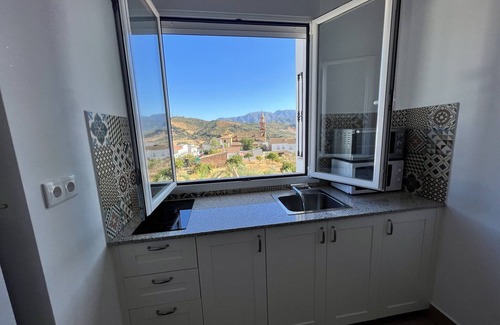 Algodonales Apartment | Cozy Apartment B Sol de Algodonales with Spa & Hot Tub