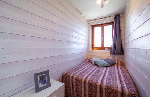 Villarembert Apartment | Family-Friendly Apartment Baikonour-6 with Pool, Rated 9.5