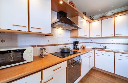 Villarembert Apartment | Family-Friendly Apartment Baikonour-6 with Pool, Rated 9.5