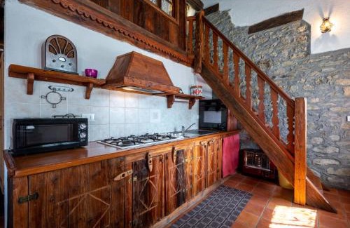 Avise Apartment | Pet-Friendly Apartment Baita del Celtico - Rated 9.7/10
