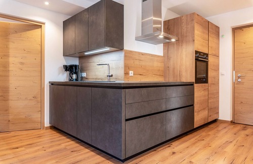 Luson Apartment | Mountain View Apartment with Balcony & Spa Amenities