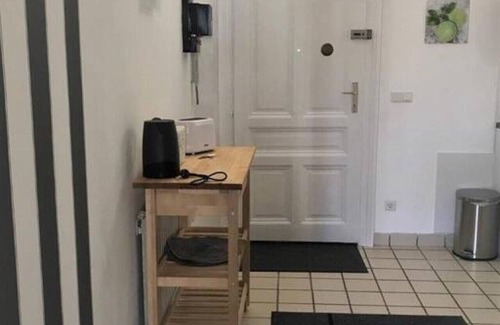 Funfhaus Apartment | Discover Arbio I Apartment with Balcony in Reindorf