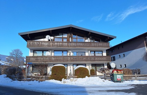 Maishofen Apartment | Cozy Apartment Barbara Top 2 Near Saalbach with Breakfast