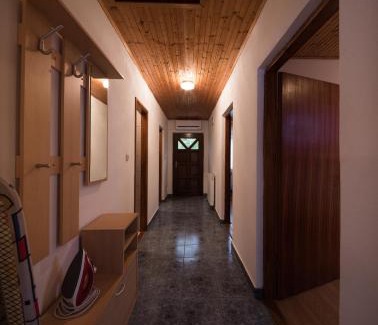 Catrnja Apartment | Discover Apartment Barica: Oceanfront Getaway for Families