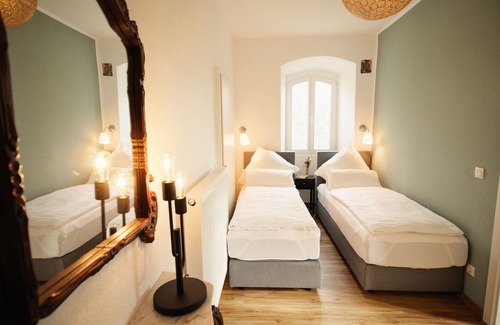 Saffig Bed & Breakfast | Accessible Apartment at Gästehaus im Schlosspark