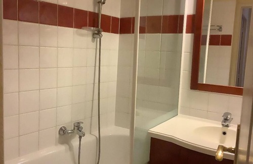 Uhart-Cize Apartment | Cozy Apartment in Basque Country, Saint Jean Pied de Port