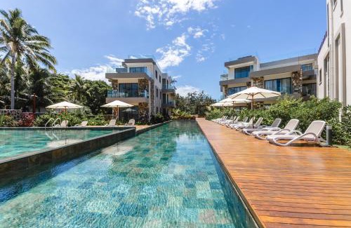Poste Lafayette Apartment | Beachfront Ocean Terraces: Guest Rated 9.4 with Pool Access