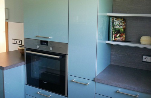 Aichstetten House | Discover Apartment BeeHappy: Ocean View & Family-Friendly
