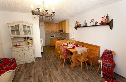 Caspoggio Apartment | APARTMENT BELLAVISTA-8 MIN FROM THE CABLE CAR