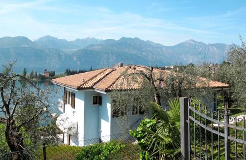 Val di Sogno Apartment | Oceanfront Apartment Belvedere-1: Family-Friendly Escape