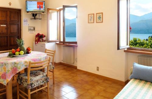 Val di Sogno Apartment | Oceanfront Apartment Belvedere-1: Family-Friendly Escape
