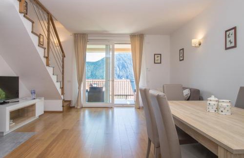 Azzano Apartment | Inviting Apartment Belvedere 5 with Pool & Pet-Friendly Perks